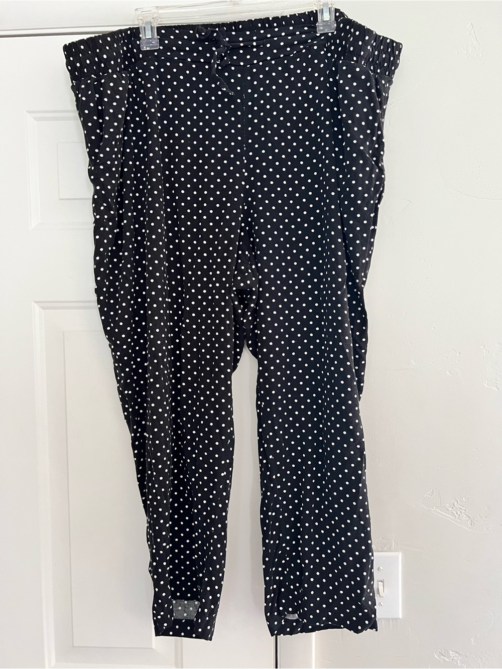 torrid Black & White Polka Dot Pull-On Pants 4XL